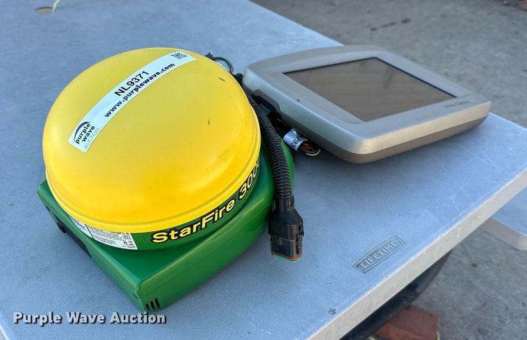 image for item NL9371 John Deere electronics 