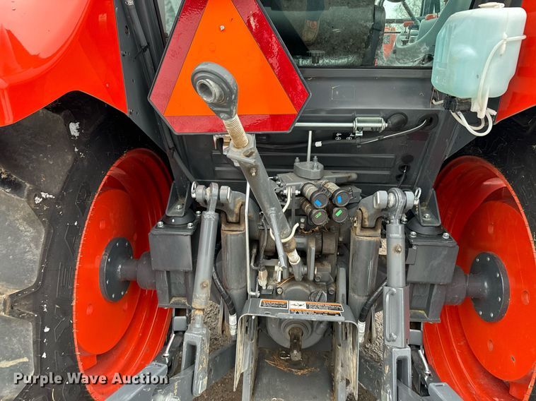 image for item NN9473 2021 Kubota M4-071D MFWD tractor