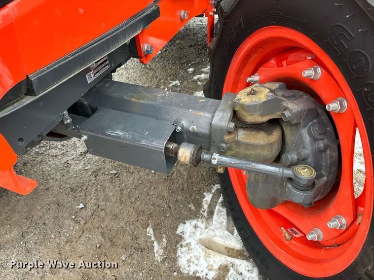 image for item NN9473 2021 Kubota M4-071D MFWD tractor