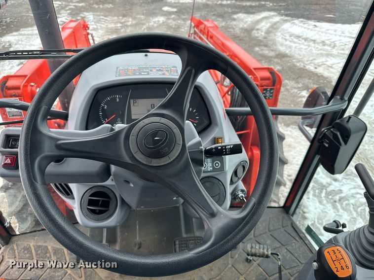 image for item NN9473 2021 Kubota M4-071D MFWD tractor