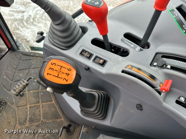 image for item NN9473 2021 Kubota M4-071D MFWD tractor