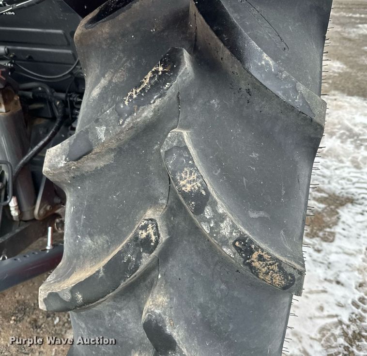 image for item NN9473 2021 Kubota M4-071D MFWD tractor