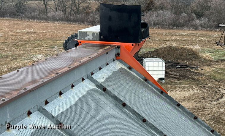 image for item NN9502 Farm Fans AB-250A grain dryer