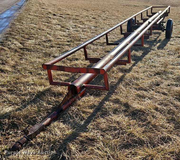 image for item NP9354 Round bale trailer