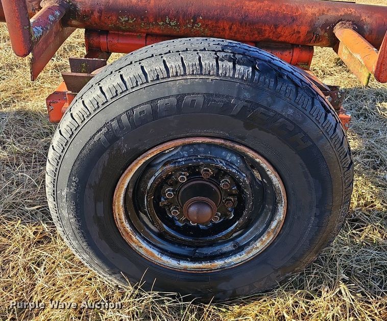 image for item NP9354 Round bale trailer