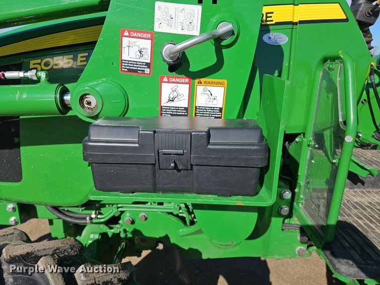 image for item NZ9149 2018 John Deere  5055E  MFWD tractor