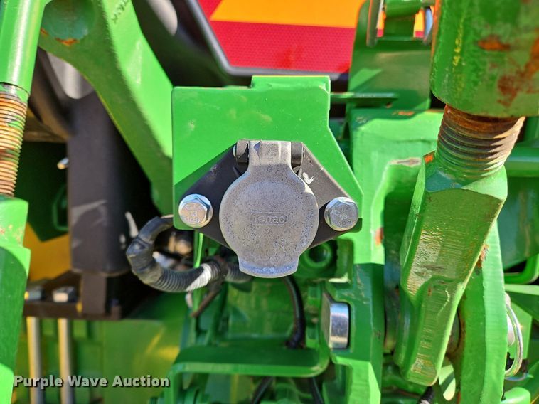 image for item NZ9149 2018 John Deere  5055E  MFWD tractor