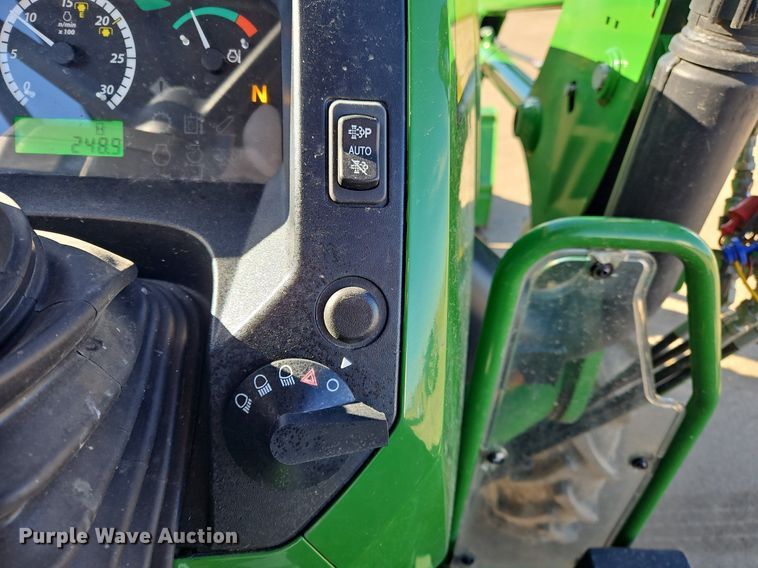 image for item NZ9149 2018 John Deere  5055E  MFWD tractor