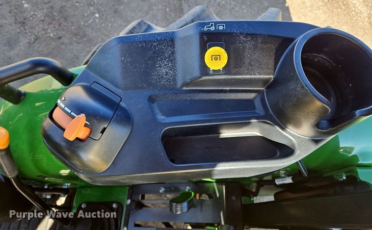 image for item NZ9149 2018 John Deere  5055E  MFWD tractor