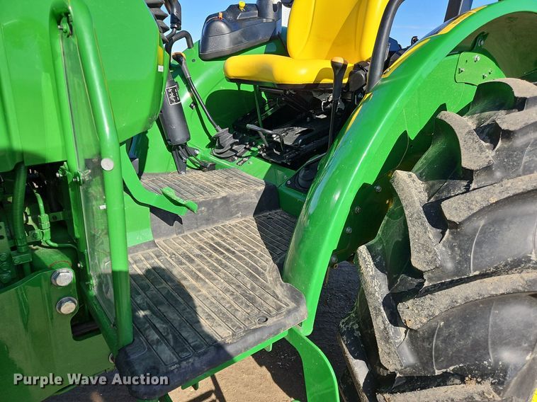 image for item NZ9149 2018 John Deere  5055E  MFWD tractor