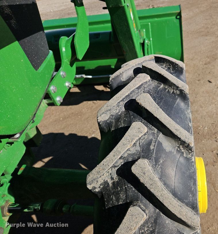 image for item NZ9149 2018 John Deere  5055E  MFWD tractor