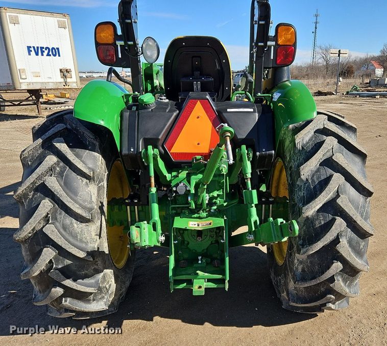 image for item NZ9149 2018 John Deere  5055E  MFWD tractor