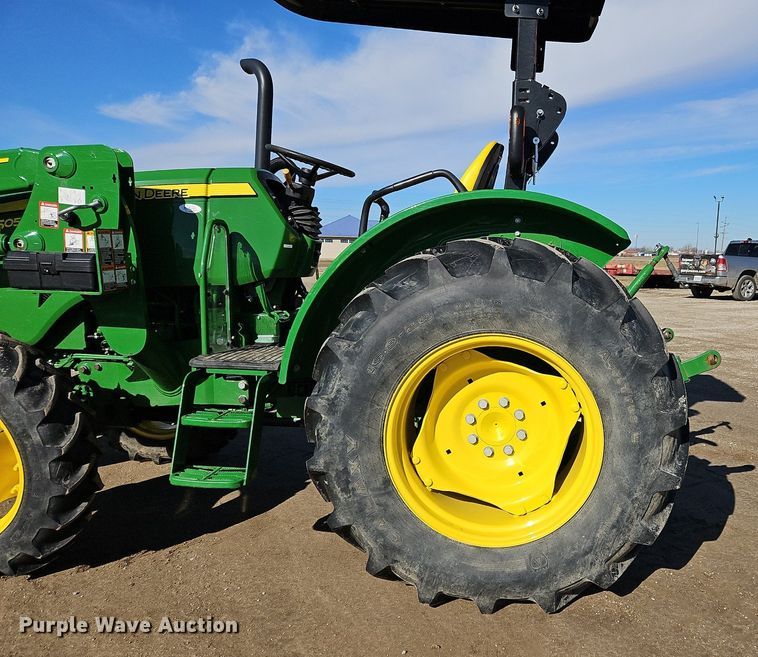 image for item NZ9149 2018 John Deere  5055E  MFWD tractor