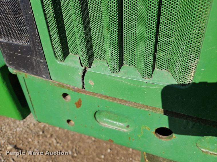 image for item NZ9151 1993 John Deere  6400 tractor