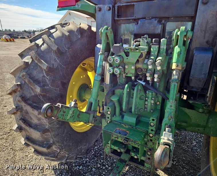 image for item NZ9151 1993 John Deere  6400 tractor