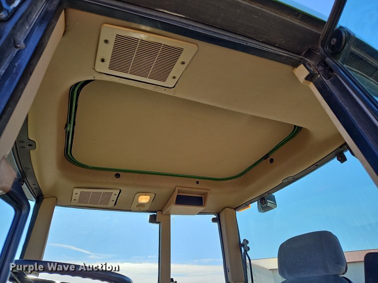 image for item NZ9151 1993 John Deere  6400 tractor