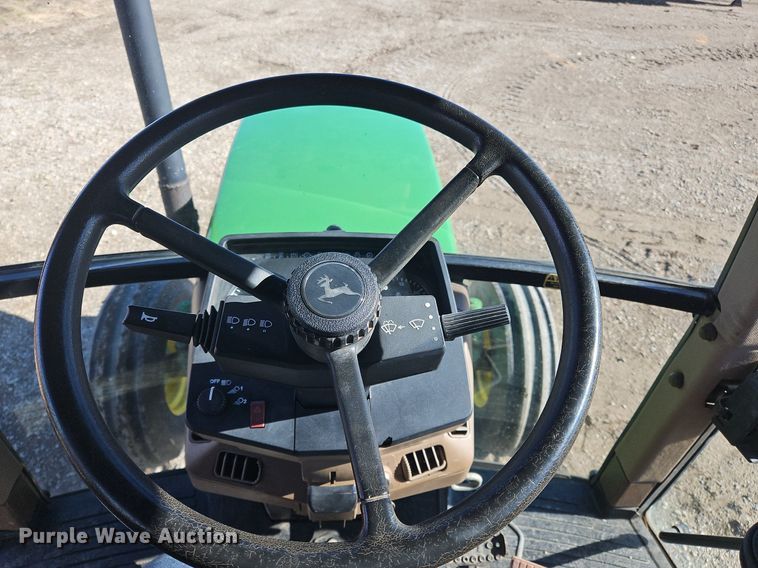 image for item NZ9151 1993 John Deere  6400 tractor