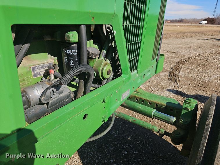 image for item NZ9151 1993 John Deere  6400 tractor