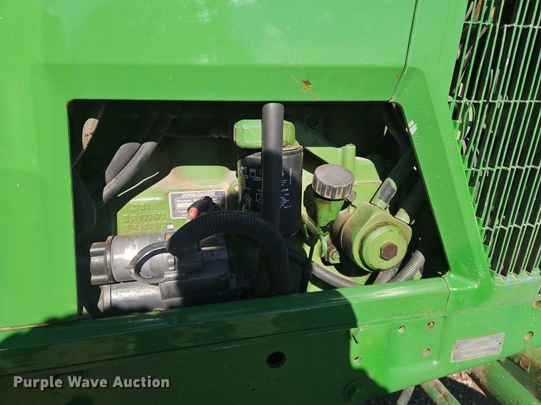 image for item NZ9151 1993 John Deere  6400 tractor