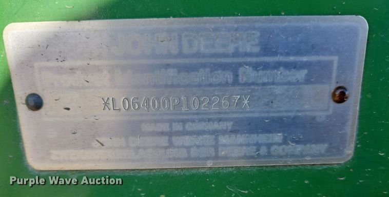 image for item NZ9151 1993 John Deere  6400 tractor