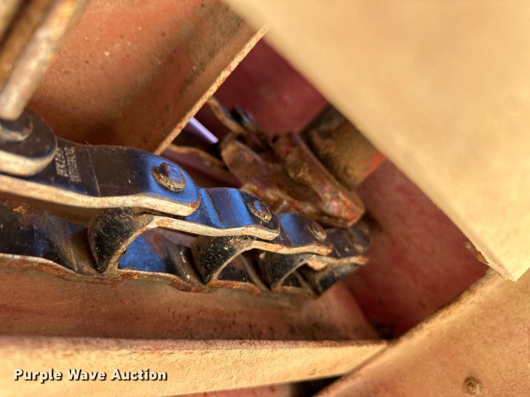 image for item OC9546 Meyer XTS3000 manure spreader