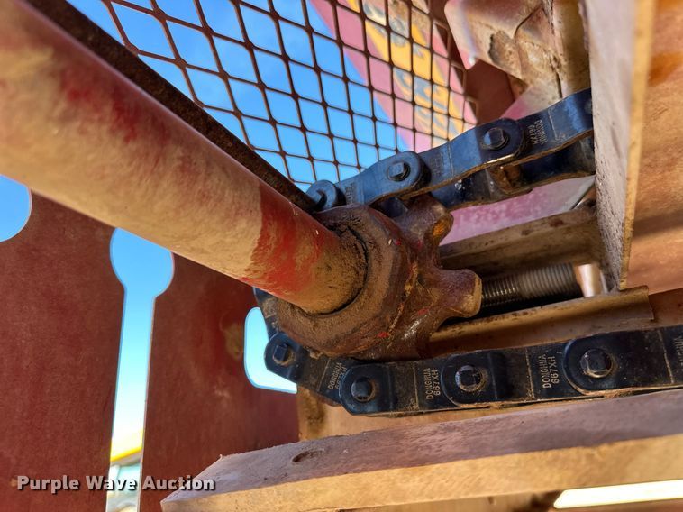 image for item OC9546 Meyer XTS3000 manure spreader