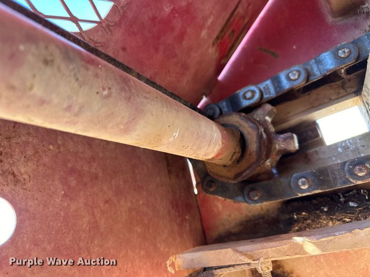 image for item OC9546 Meyer XTS3000 manure spreader