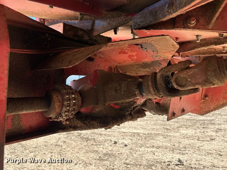 image for item OC9546 Meyer XTS3000 manure spreader