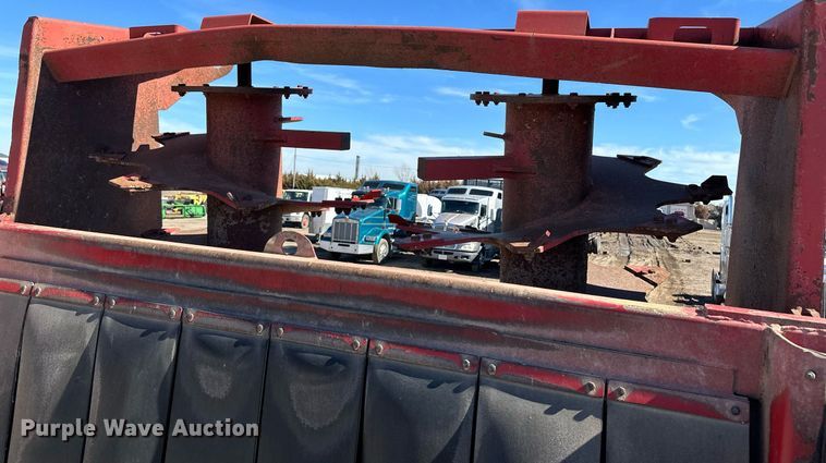 image for item OC9546 Meyer XTS3000 manure spreader