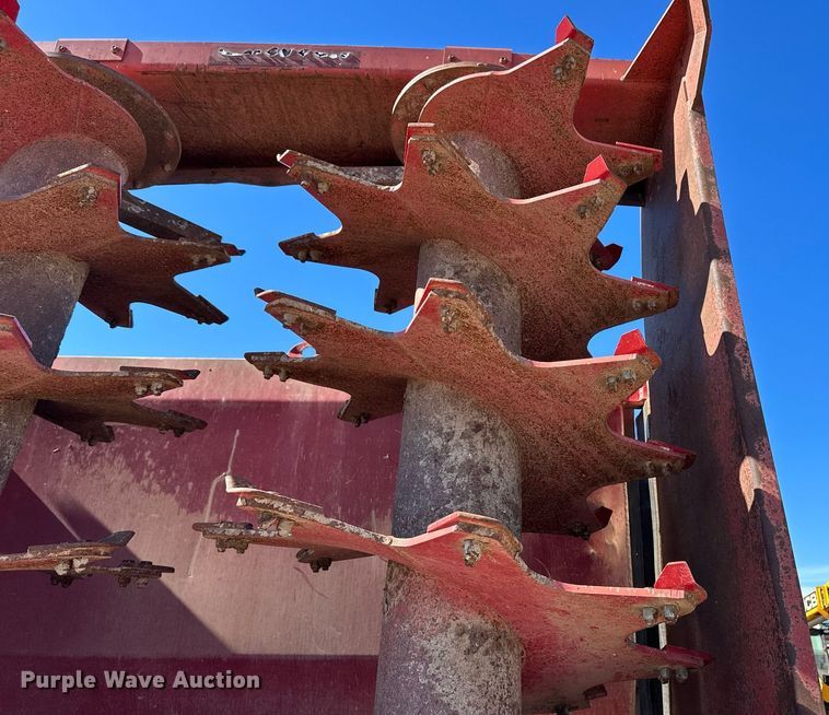 image for item OC9546 Meyer XTS3000 manure spreader