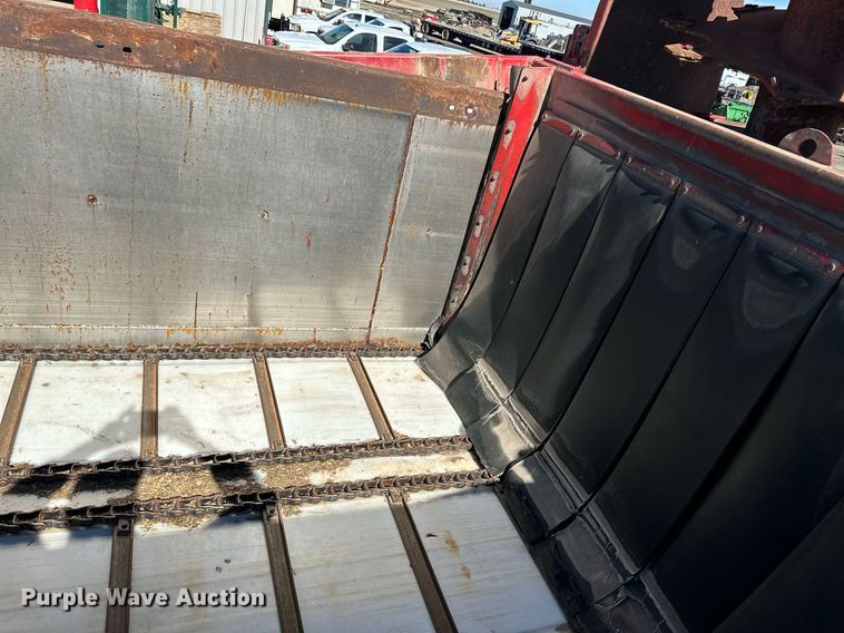 image for item OC9546 Meyer XTS3000 manure spreader