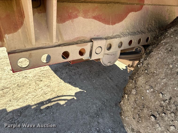 image for item OC9546 Meyer XTS3000 manure spreader