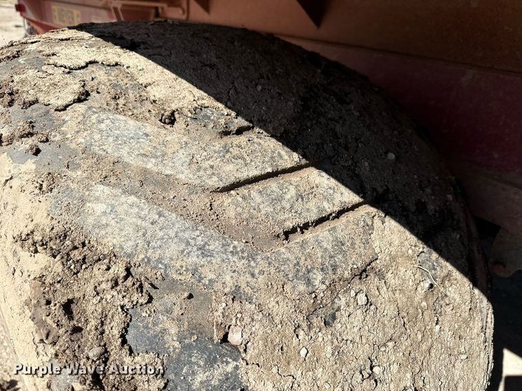 image for item OC9546 Meyer XTS3000 manure spreader