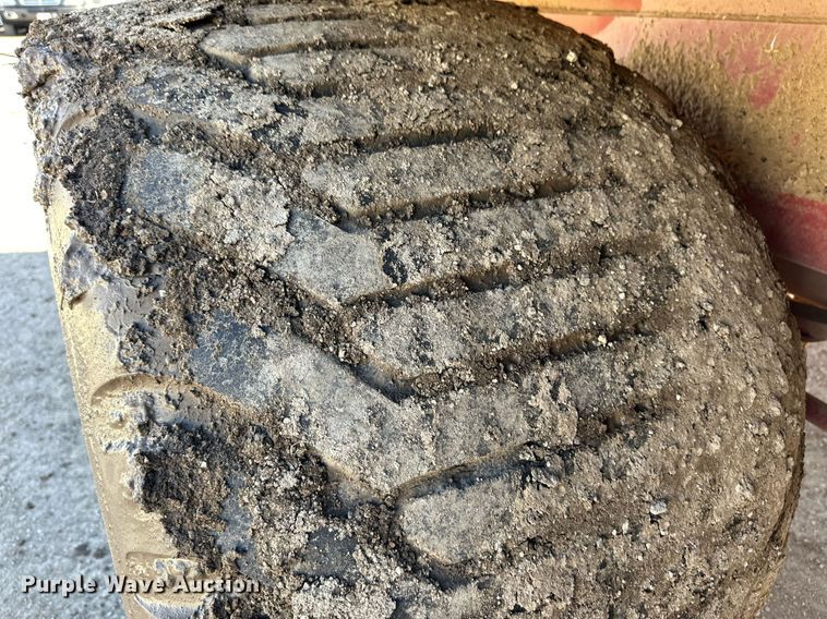 image for item OC9546 Meyer XTS3000 manure spreader