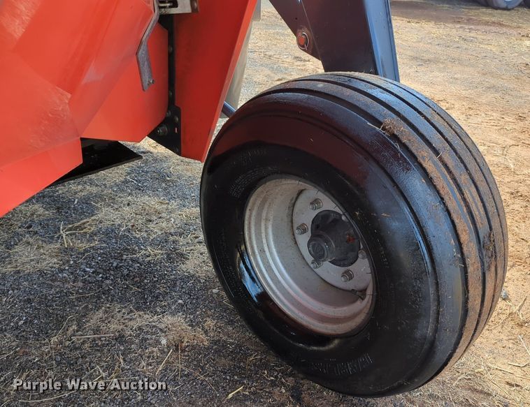 image for item OD9221 2019 Kubota DMC8540R swather / windrower