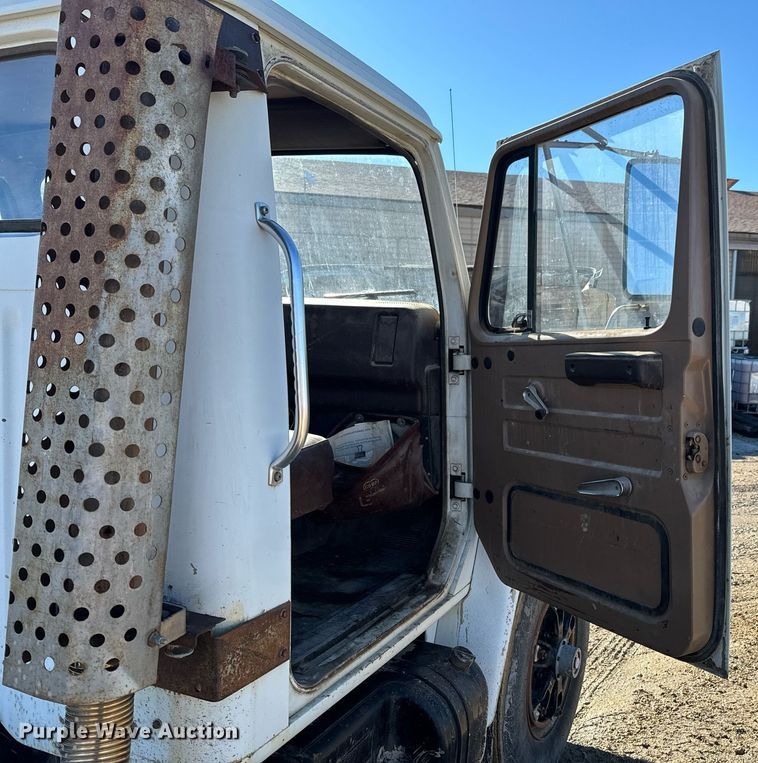 image for item OD9984 1984 International  1954 truck cab and chassis