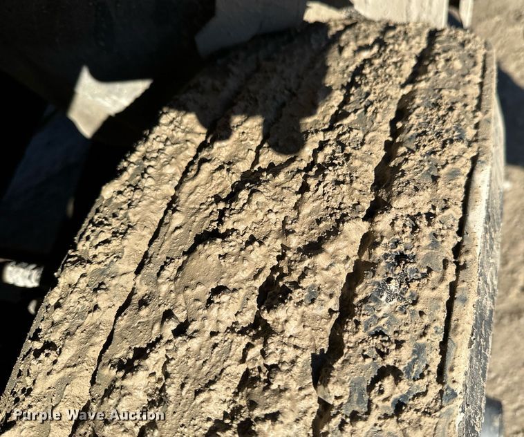 image for item OD9984 1984 International  1954 truck cab and chassis