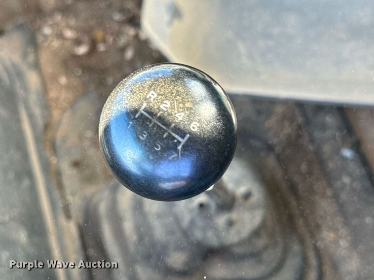 image for item OD9985 1998 Ford L9000 feed delivery truck