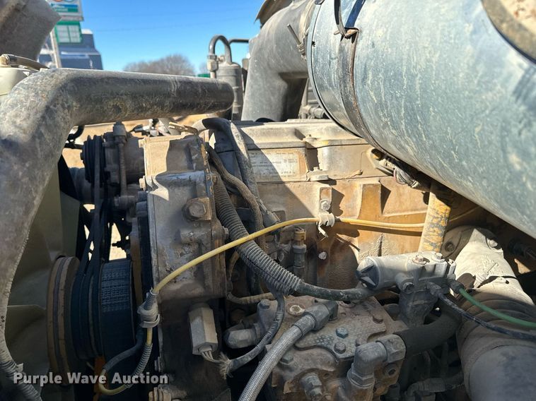 image for item OD9985 1998 Ford L9000 feed delivery truck