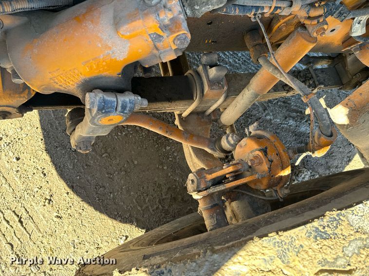 image for item OD9985 1998 Ford L9000 feed delivery truck