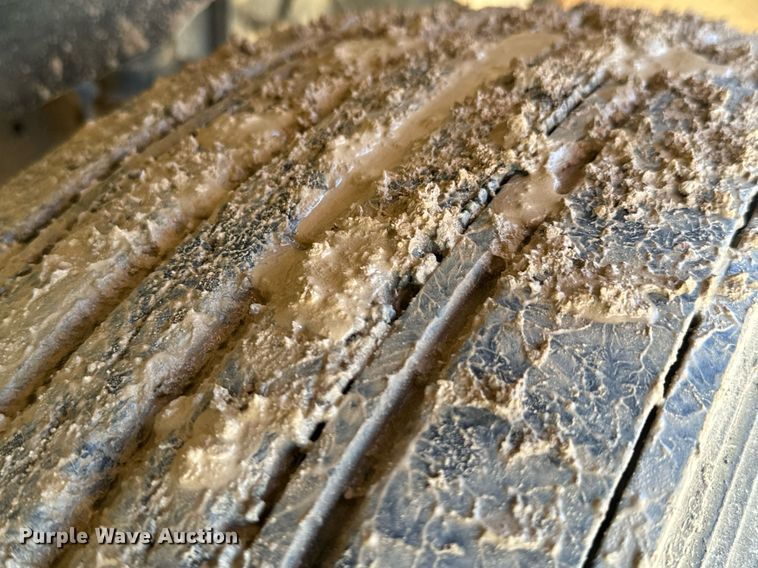 image for item OD9986 2005 International 9200 fertilizer delivery truck