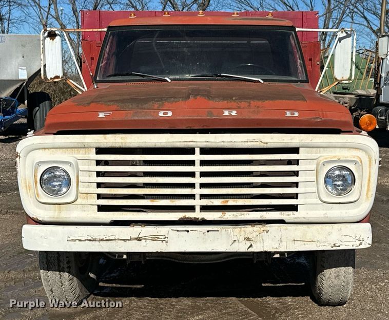 image for item OD9987 1972 Ford F605 grain truck