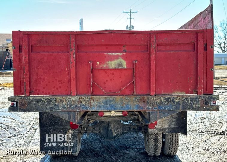 image for item OD9987 1972 Ford F605 grain truck