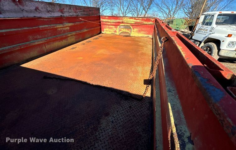 image for item OD9987 1972 Ford F605 grain truck