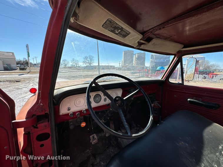 image for item OD9987 1972 Ford F605 grain truck