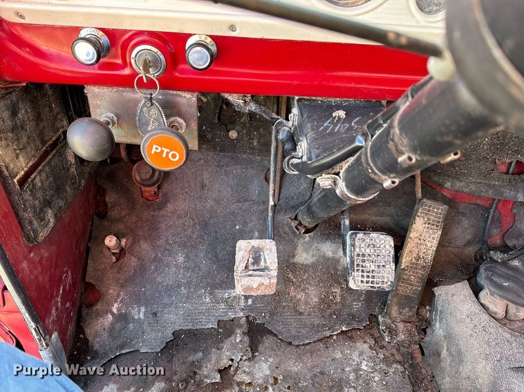 image for item OD9987 1972 Ford F605 grain truck