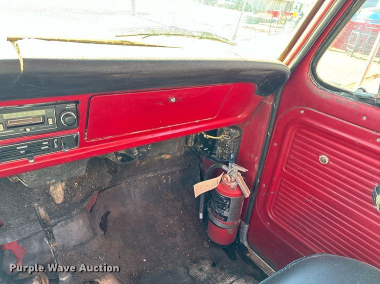 image for item OD9987 1972 Ford F605 grain truck