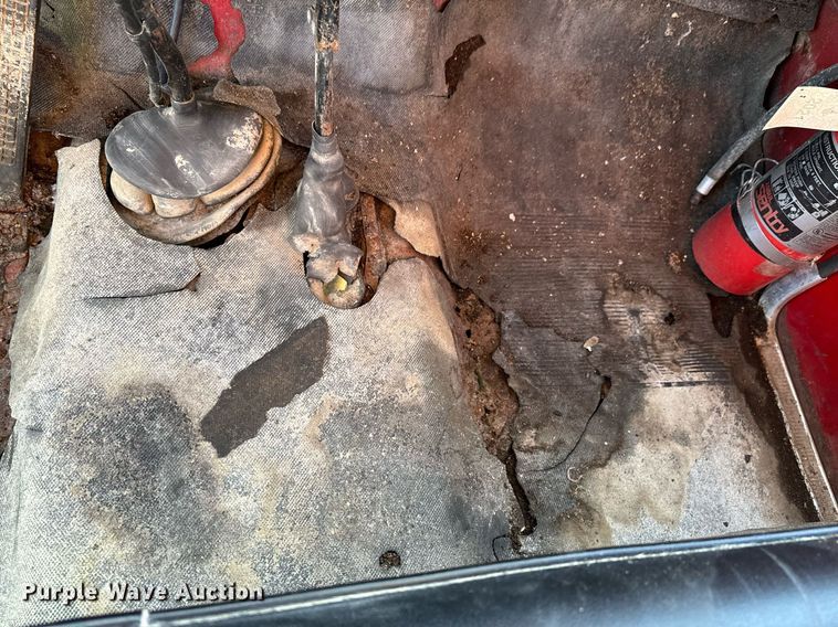 image for item OD9987 1972 Ford F605 grain truck