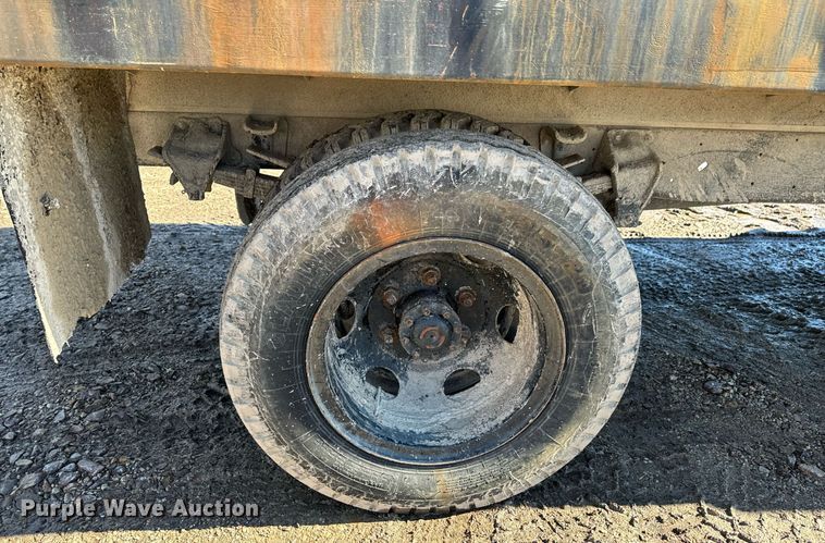 image for item OD9987 1972 Ford F605 grain truck