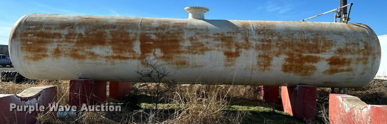 image for item OD9993 (2) Anhydrous ammonia tanks